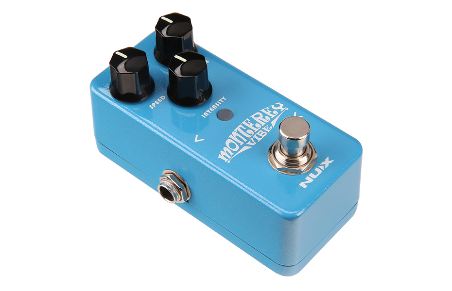 Nux mini core NCH-1 Monterey Vibe Chorus phaser pedal store display