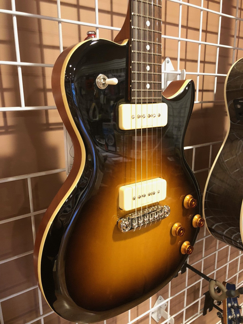 Godin Core CT P90 Sunburst GT SF with Bag Electric Guitar