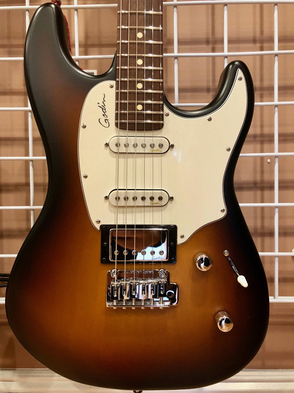 Godin Session Vintage Burst SG RN electric guitar with bag 033928
