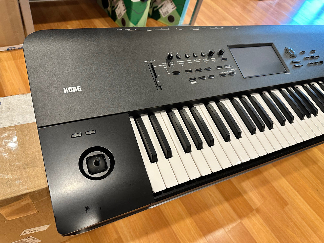 Korg Nautilus 61 61 key Synthesizer Workstation open box