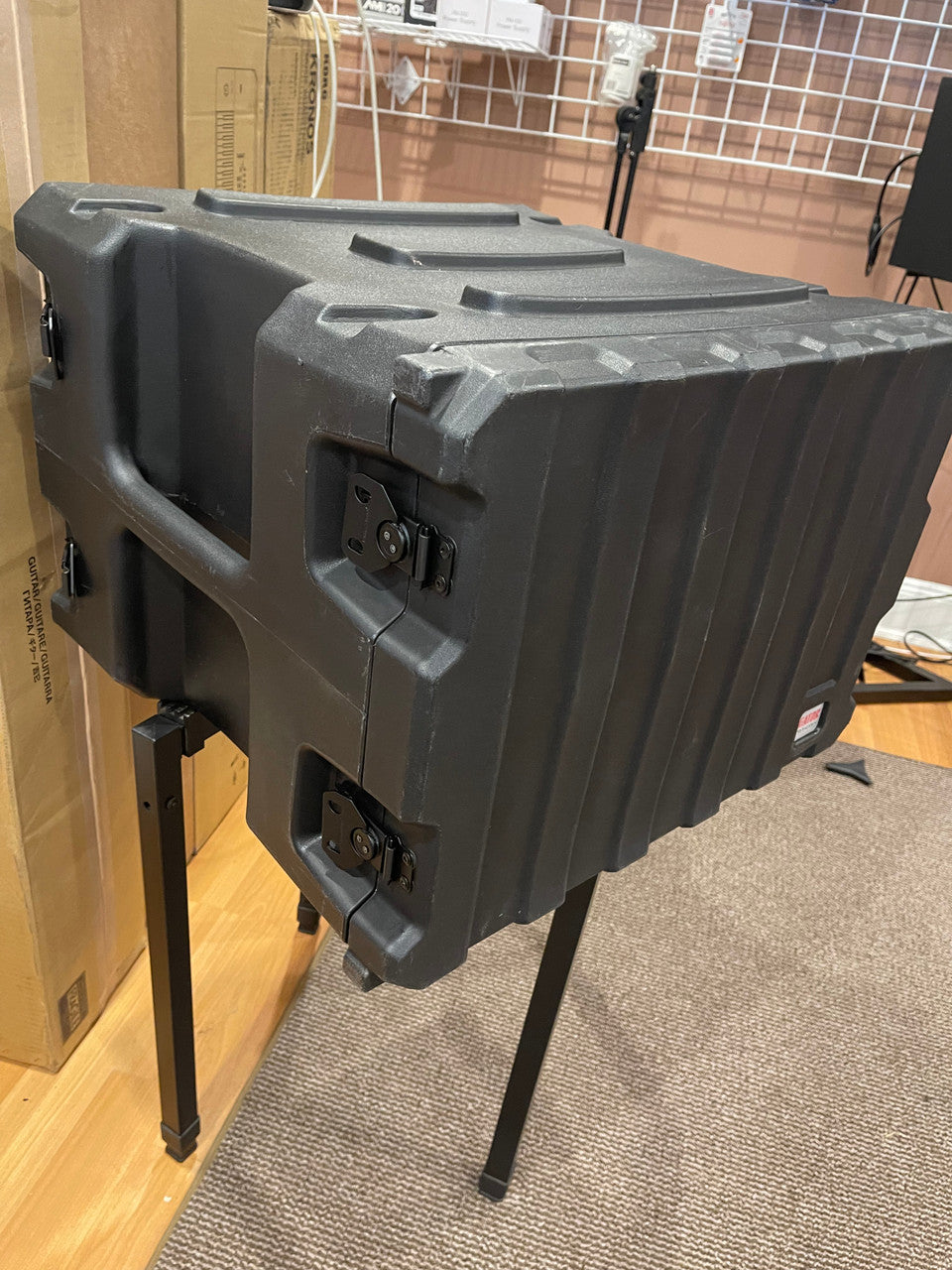 Gator G-PRO-8U-19 Pro Series Rack Case used