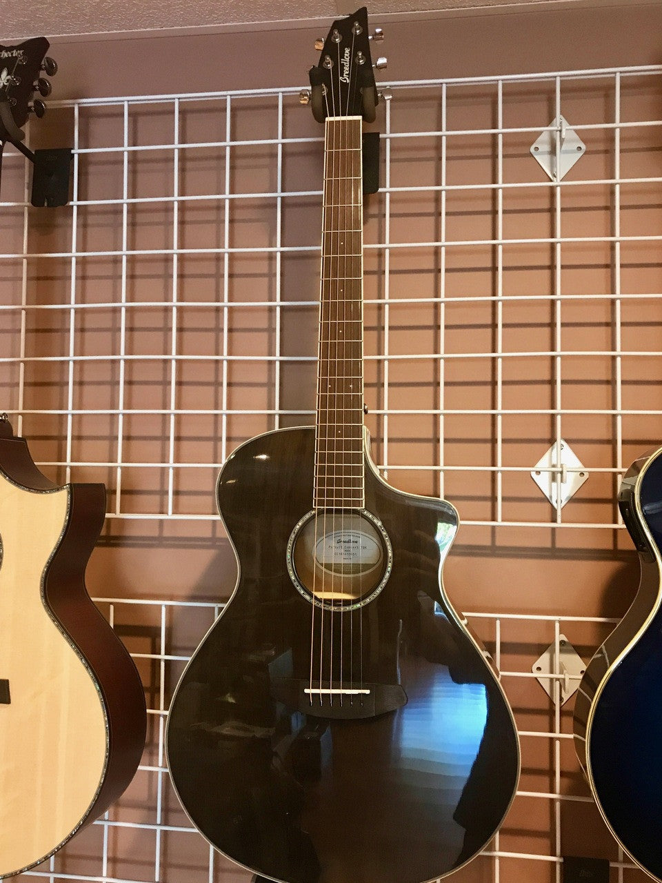 Breedlove Pursuit Concert Trans-Black CE Sitka-Maple Acoustic Electric Guitar LTD
