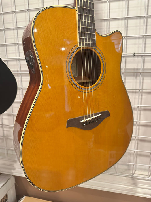 Yamaha FGC-TA VT TransAcoustic Dreadnought Acoustic Guitar Vintage Tint Display