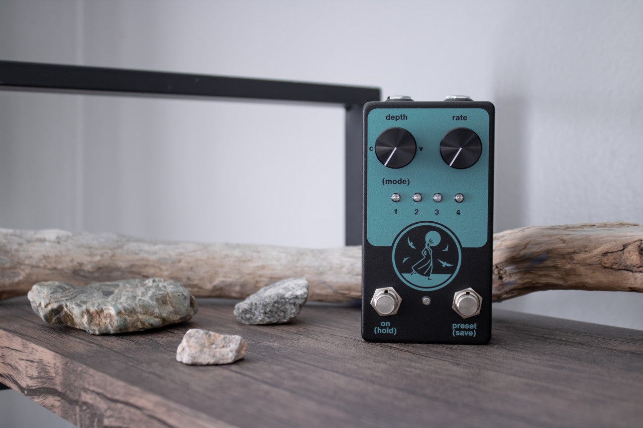 NativeAudio Pretty Bird multi Chorus Vibrato effects guitar pedal