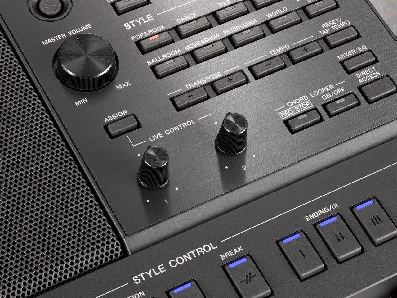 Yamaha PSR-SX900 61 note keyboard arranger