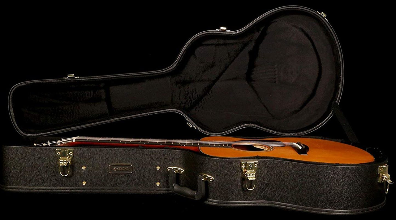Yamaha FSX5 Red Label Gloss Acoustic Electric Guitar with Hardshell Case Natural