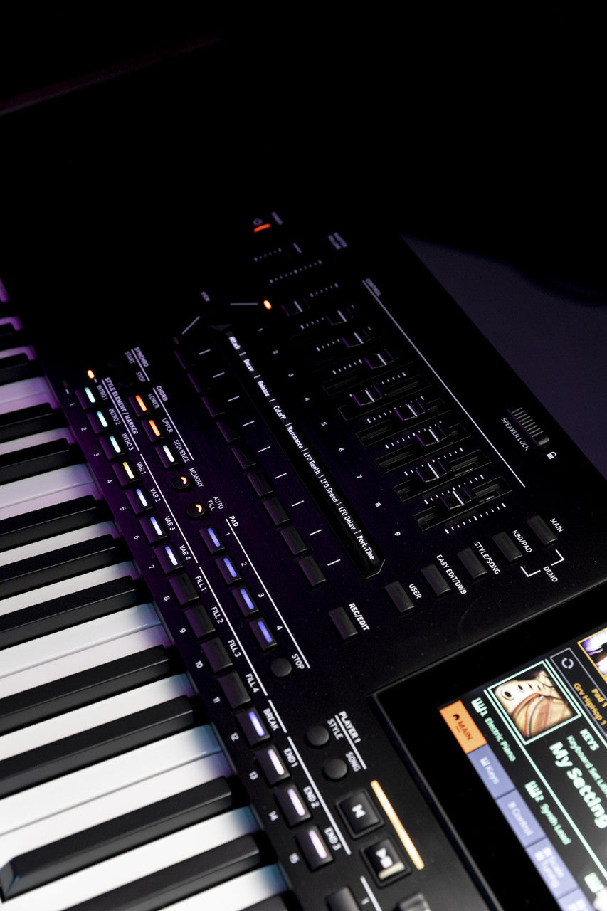 Korg PA5X 76 Key arranger workstation keyboard