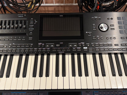 Korg PA5X 61 Key arranger workstation keyboard B-stock Full warranty