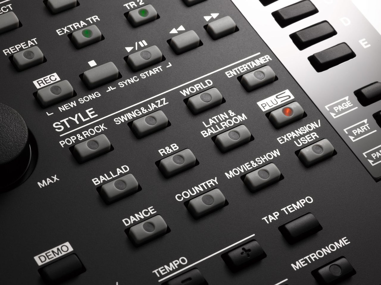 Yamaha PSR-S975 61 note arranger keyboard