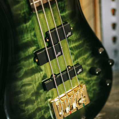 Spector Icon NS-2 Neck Through Haunted Moss Gloss Finish 4 string bass