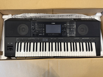 Yamaha PSR-SX900 61 key keyboard arranger used