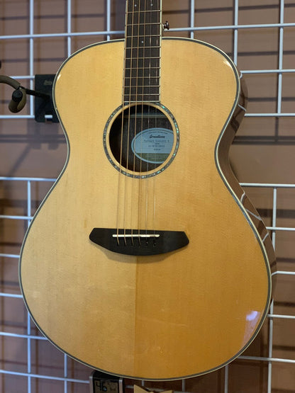 Breedlove Pursuit Concert Koa Acoustic Guitar with Bag