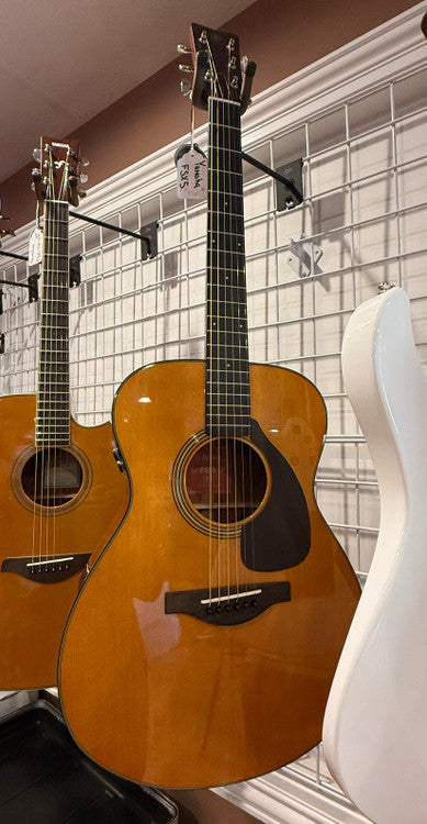 Yamaha FSX5 Red Label GL Acoustic Electric Guitar with Hardshell Case Natural open box