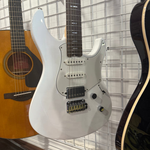 Yamaha PACS+12 Pacifica Standard Plus HSS Guitar Rosewood Fretboard Shell White open box