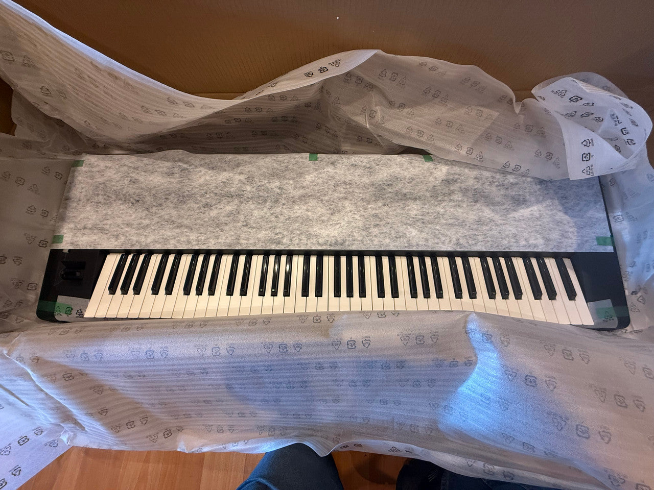 Yamaha Genos2 76 key flagship arranger keyboard B Stock full warranty