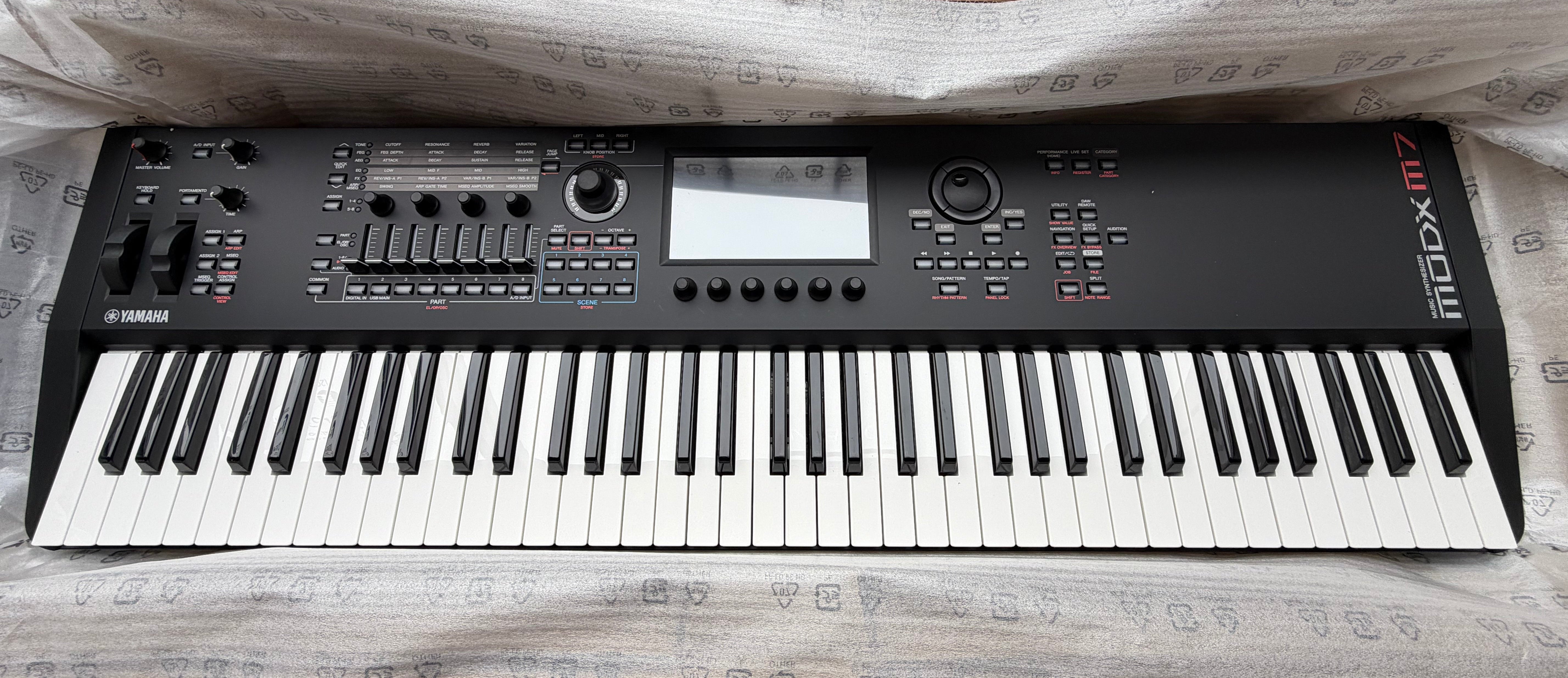 Yamaha MODX M7 76-Key Synthesizer B-Stock | AudioProCT