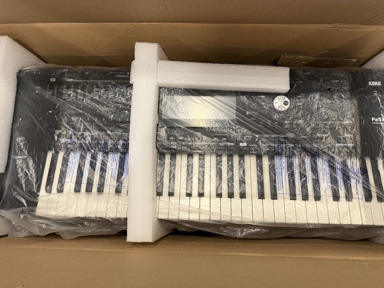 Korg PA5X 61 Key arranger workstation keyboard B-stock Full warranty