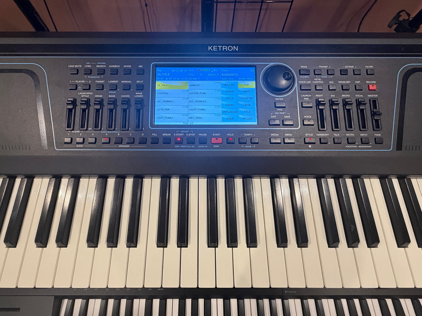 Ketron SD9 Pro 76 key arranger workstation used