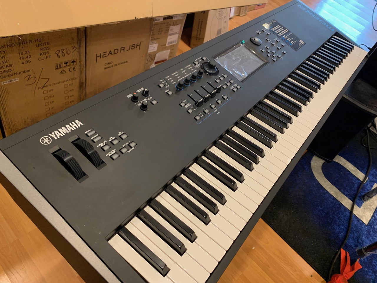 Yamaha MODX8 88 weighted key synthesizer full warranty