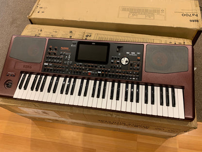 Korg PA1000 61 key arranger keyboard workstation Open Box Store Demo