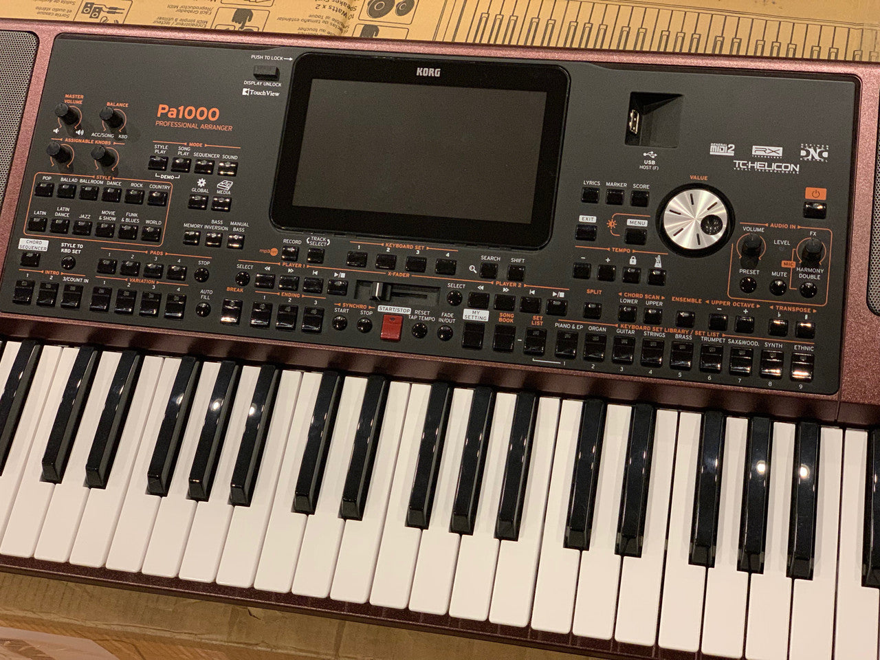 Korg PA1000 61 key arranger keyboard workstation Open Box Store Demo