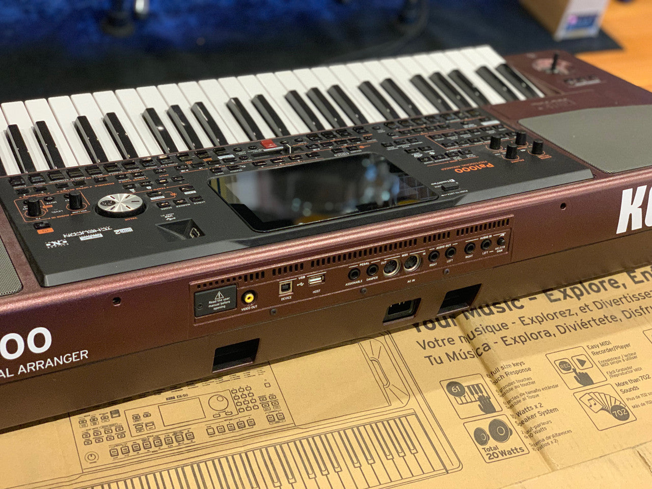 Korg PA1000 61 key arranger keyboard workstation Open Box Store Demo