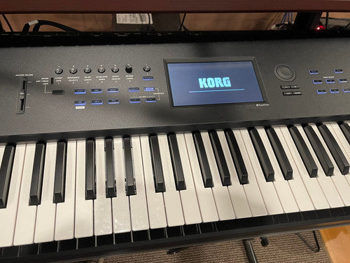 Korg Nautilus 73 73-key Synthesizer Workstation keyboard open box demo