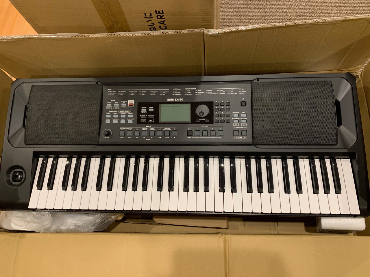 Korg EK-50 Entertainer Keyboard open box B-stock