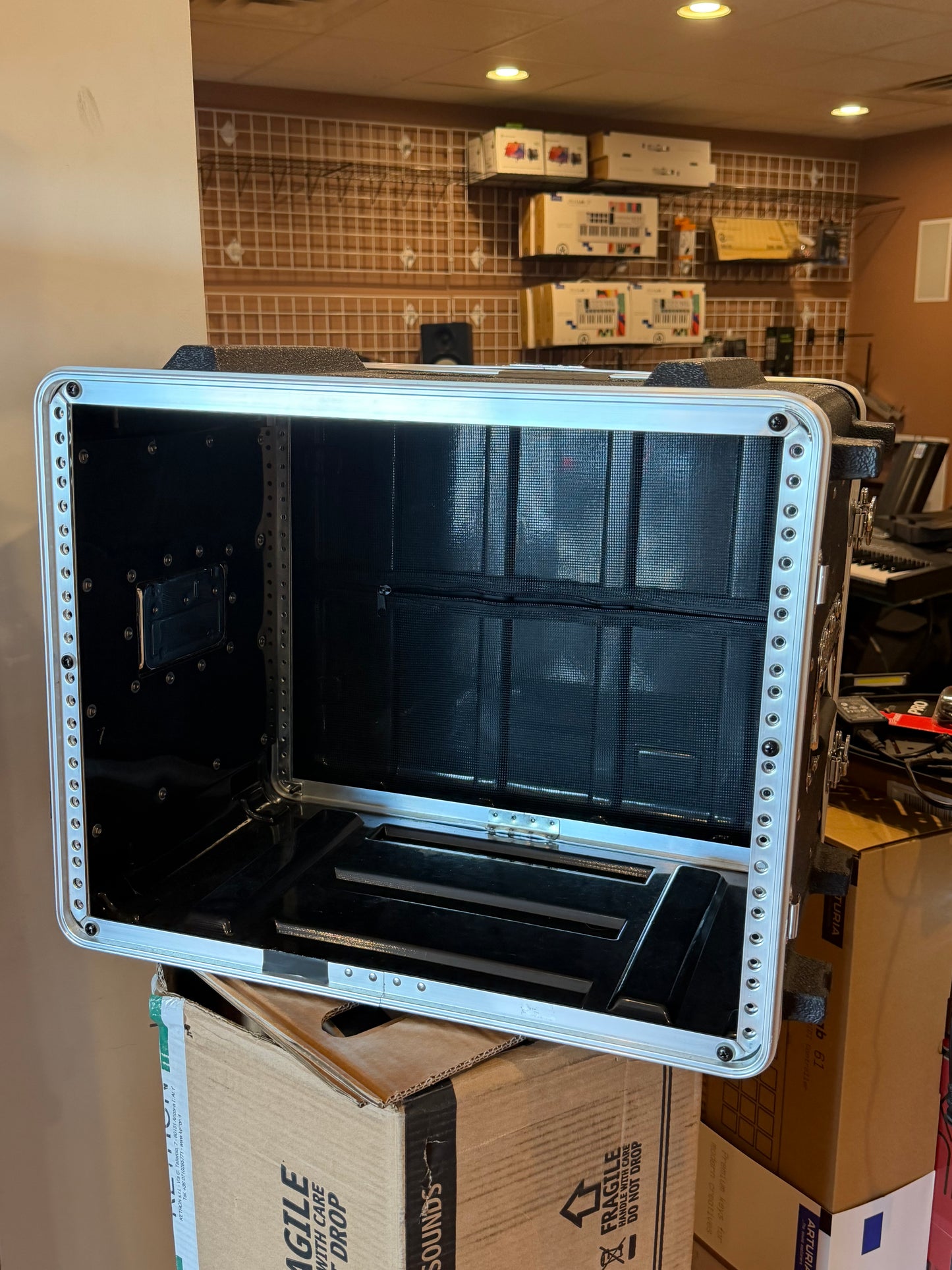 Multicomp Pro Rack Case 8U Space Medium 12 Inch Deep Shell