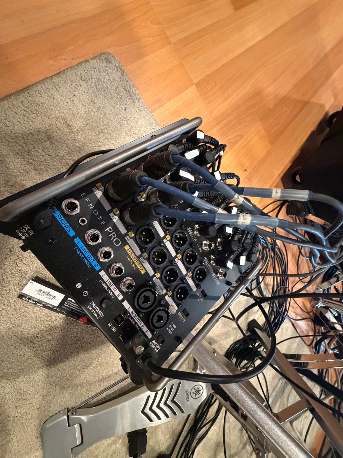 EFnote 703x Pro electronic drum set store display