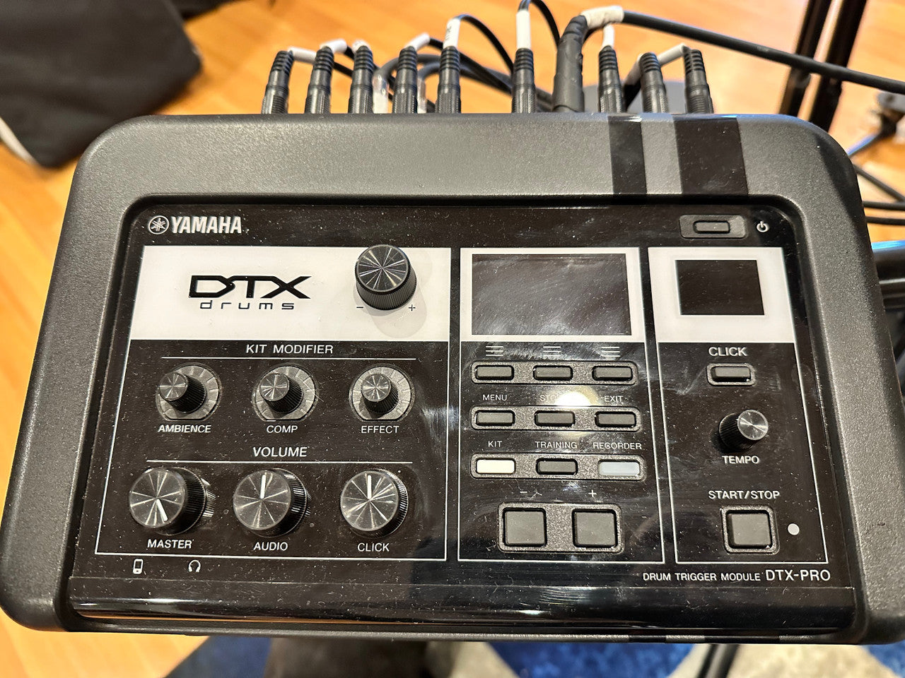 Yamaha DTX6K-X Electronic Drum Set store display