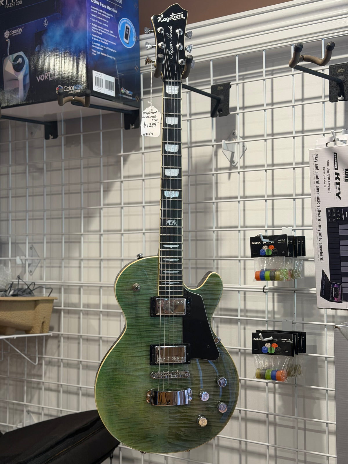 Hagstrom Super Swede SUSWEMK3-FSG Fall Sky Gloss Electric Guitar w/ case Open Box