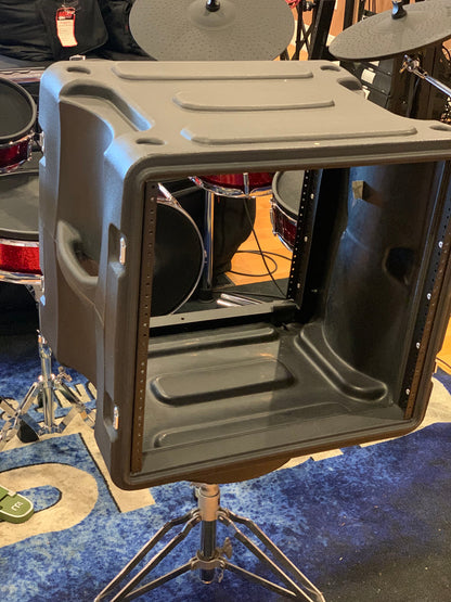 Gator 10U space 19″ Deep Molded Audio Rack G-PRO-10U-19 used