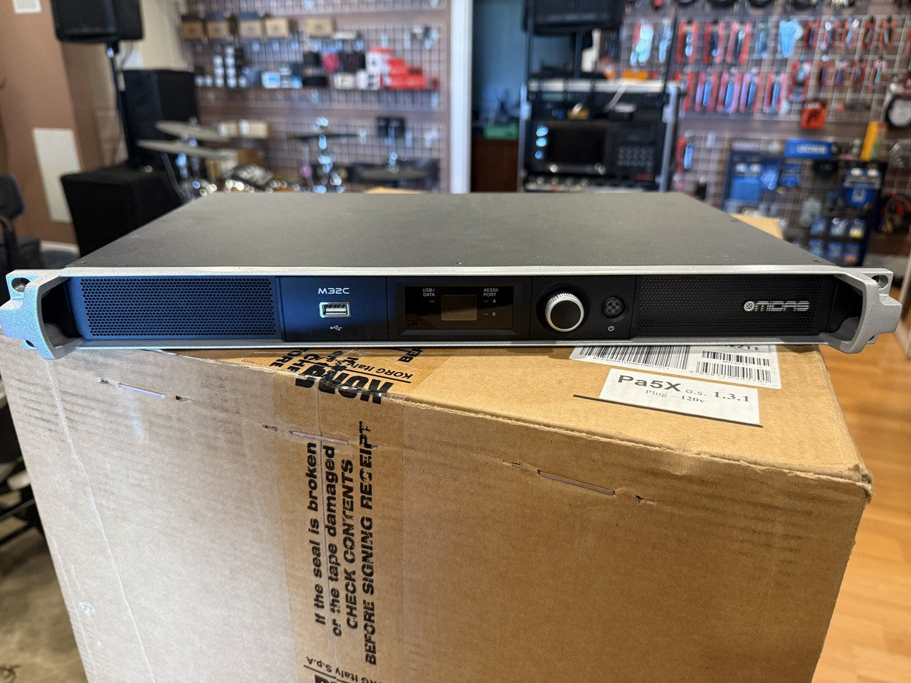 Midas M32C 40 Input-Channels and 25 Mix Buses