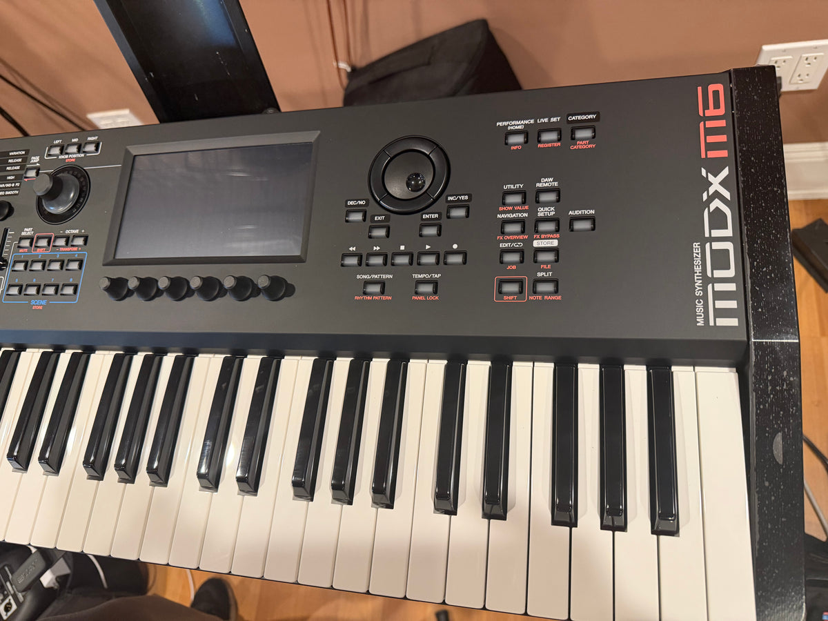 Yamaha MODX M6 61 key music synthesizer B-Stock