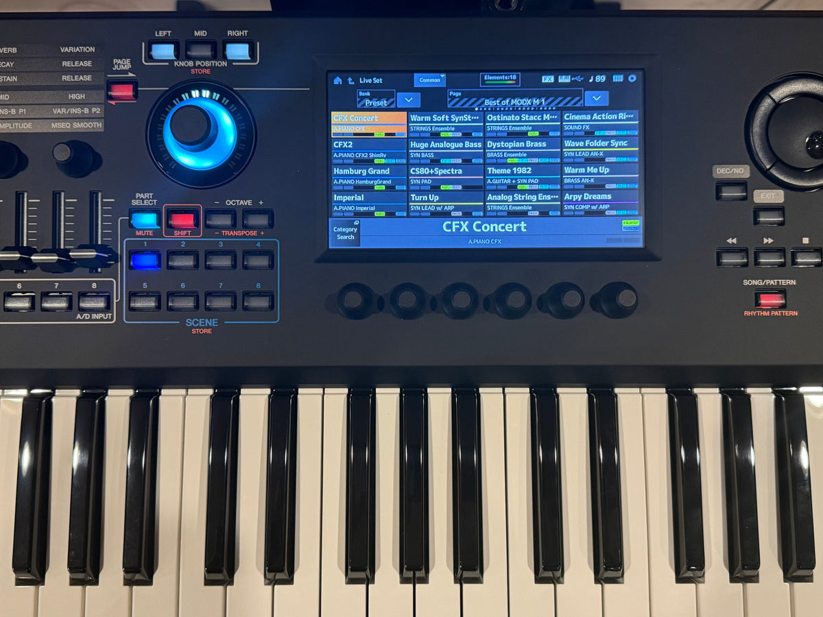 Yamaha MODX M6 61 key music synthesizer B-Stock