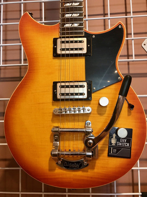Yamaha Revstar RS-720B WLF Wall Fade Bigsby Electric Guitar bag