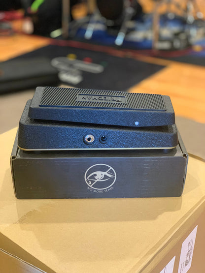 Friedman Gold 72 guitar Wah effects Pedal Demo Display