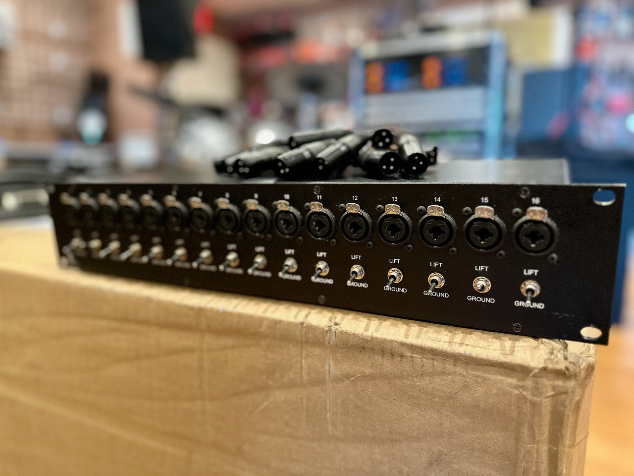 Redco in-ear 16 channel splitter ground lifts combo jacks DB25 snakes