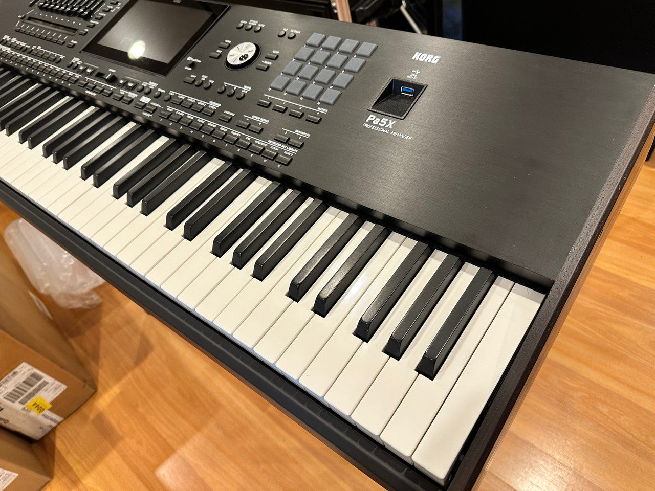 Korg PA5X 88 Key arranger workstation keyboard B-stock