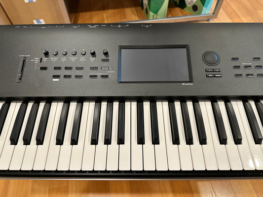 Korg Nautilus 61 61 key Synthesizer Workstation open box