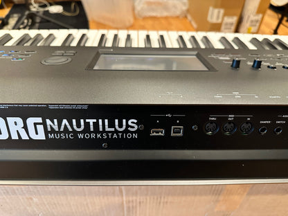 Korg Nautilus 61 61 key Synthesizer Workstation open box