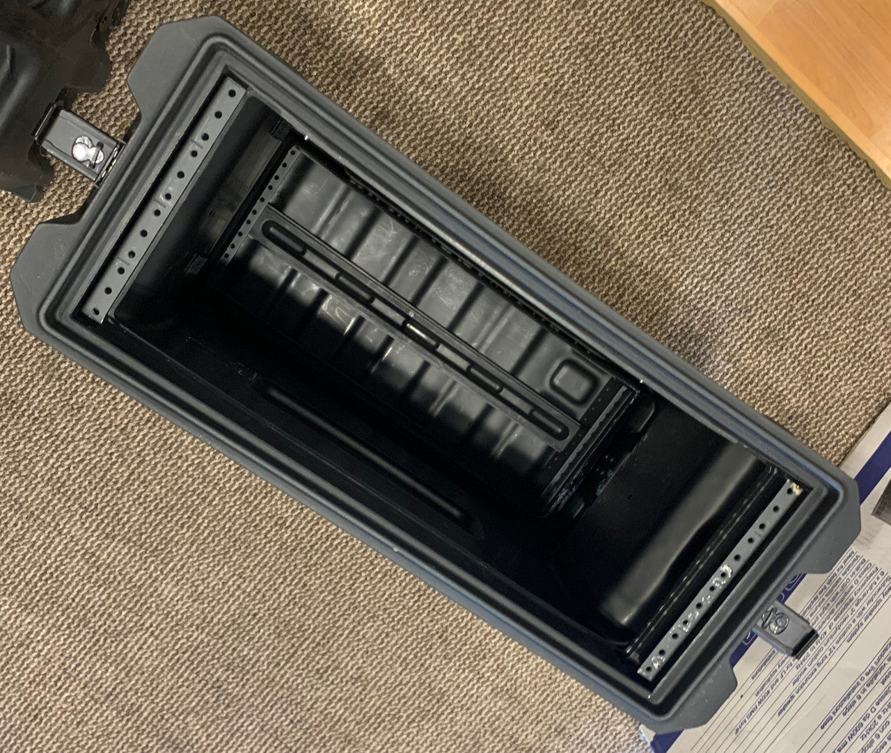 Gator G-PRO-4U-19 4U 19" Deep Molded Audio Rack used