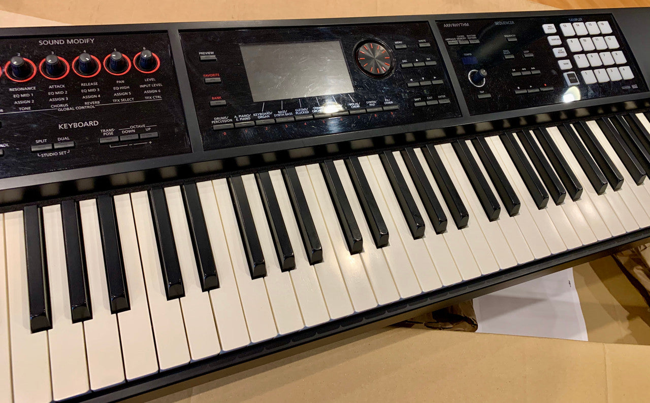 Roland FA-08 88 key piano action weighted synthesizer workstation B-stock