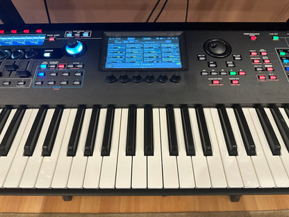 Yamaha Montage M7 2nd Gen 76-key flagship Synthesizer open box