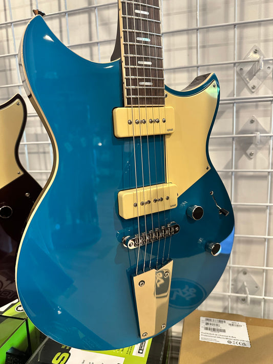 Yamaha Revstar Standard RSS02T Electric Guitar SWB Swift Blue display