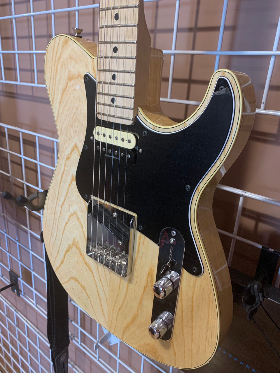 Yamaha PAC1611MS Mike Stern Electric Guitar with Hard Case