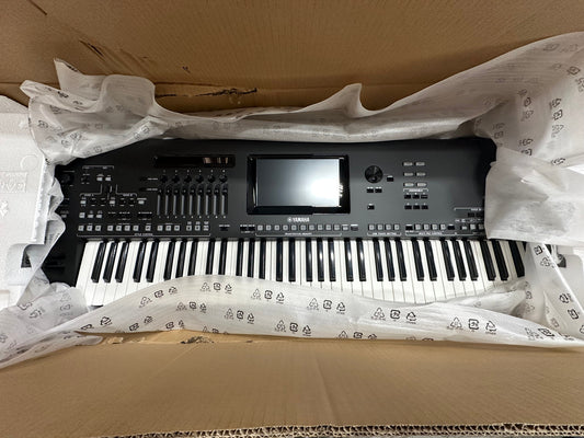 Yamaha Genos 76-key flagship arranger workstation keyboard B-Stock Full Yamaha Warranty
