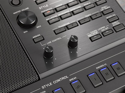 Yamaha PSR-SX900 61 note keyboard arranger