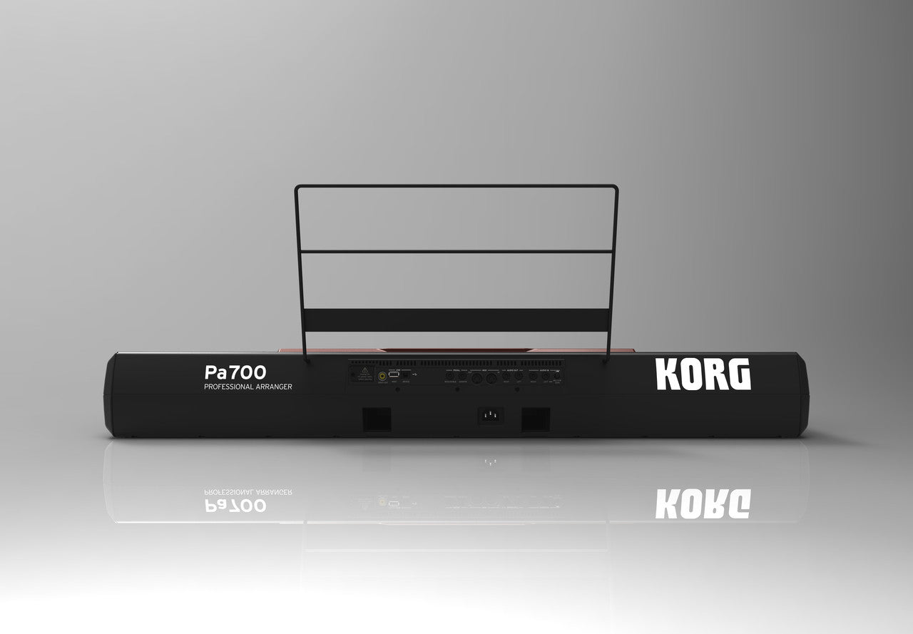 Korg PA700 61 key arranger workstation with built in speakers